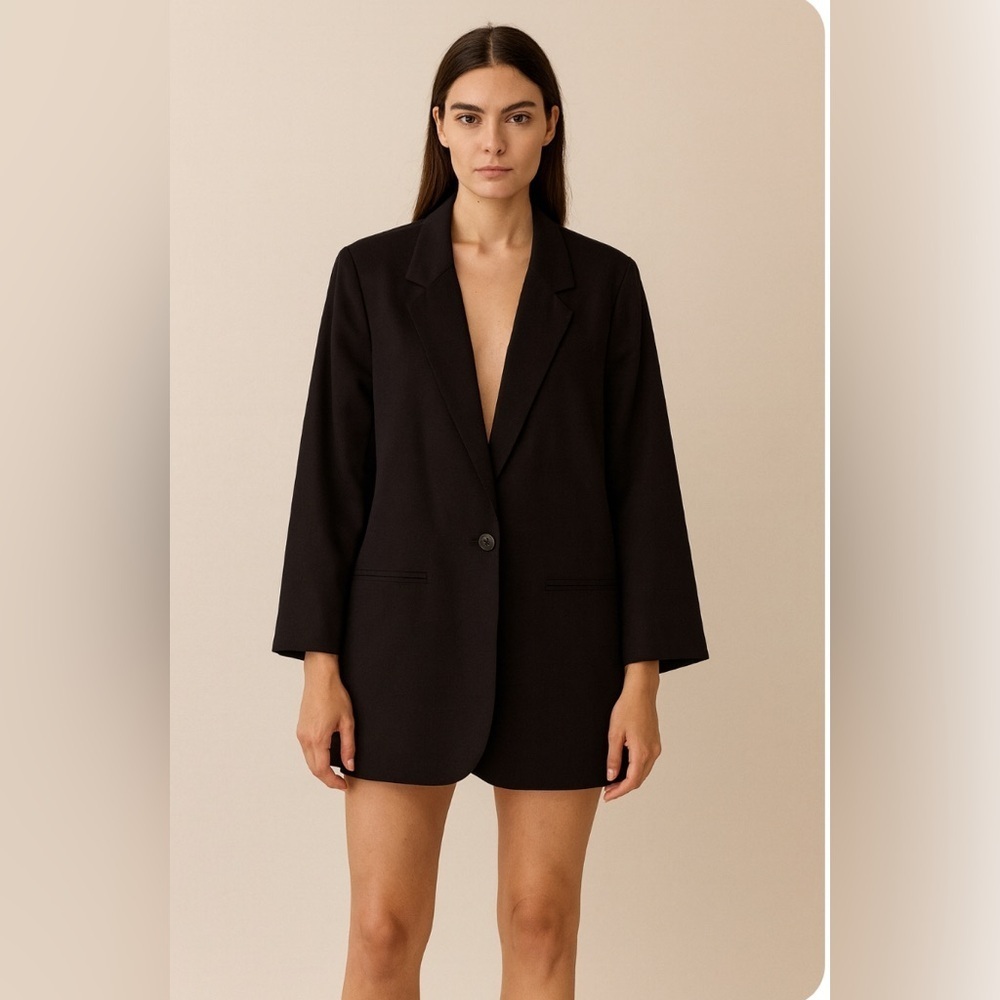 Sag Harbor Classic Black Button-Front Blazer.     Size-10 Petite
